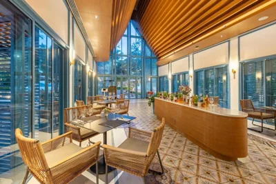 Patong Beach Hotel by See2Sea – 사진 10