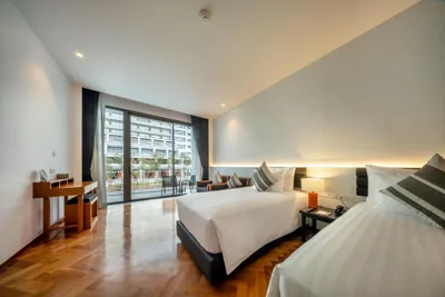 수영장 전망 트윈룸 — Patong Beach Hotel by See2Sea
